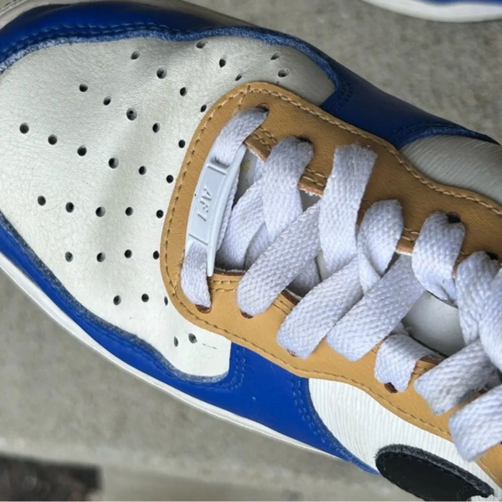 Nike Air Force 1 (aq3778-994) women’s 6.5 white black blue‎ gold